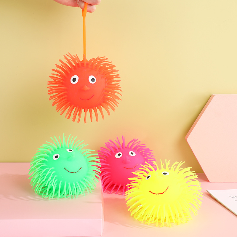 Squishy Quirky Flashing Hedgeh - Kids Quirky Toys recensione e prezzo